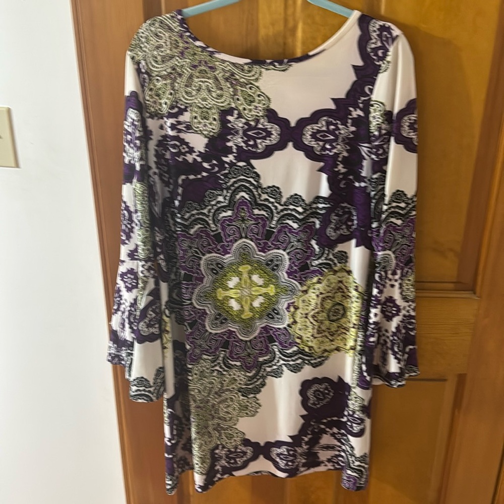 Bell sleeve dress